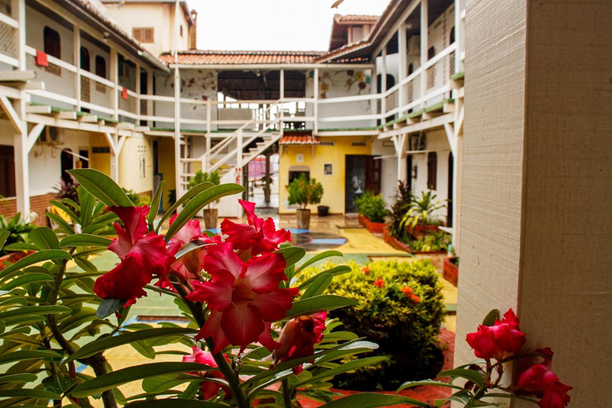 Pousada Tropicalia Hotel Canoa Quebrada Exterior photo